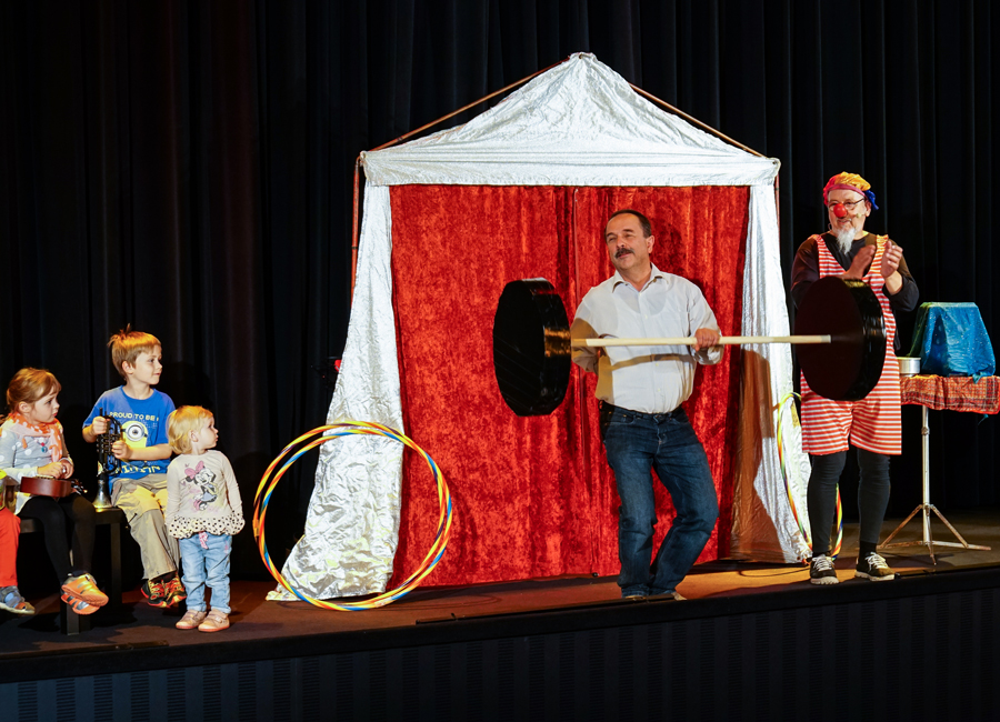 Zirkus Kunterbunt - Kindertheater zum Mitmachen